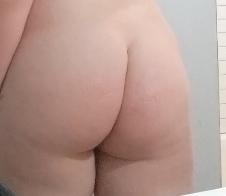 Foto di nudo di fuga di OnlyFans di Rainbow Cute