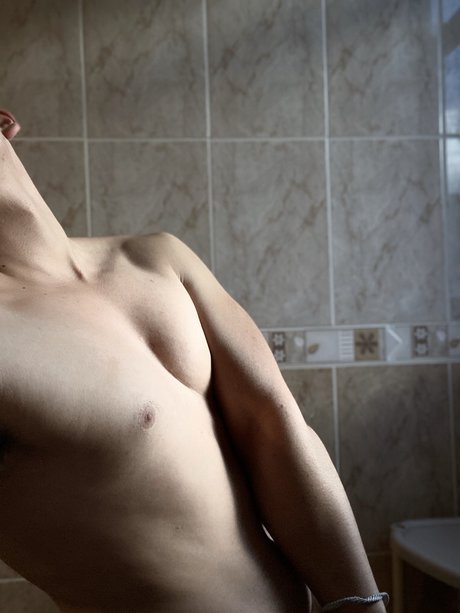 Foto di nudo di fuga di OnlyFans di Nico