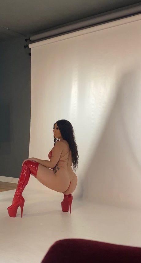 Foto di nudo di fuga di OnlyFans di Nicole