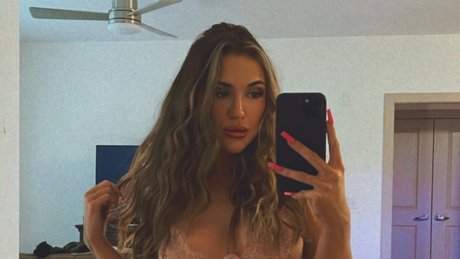 Foto di nudo di fuga di OnlyFans di Megan