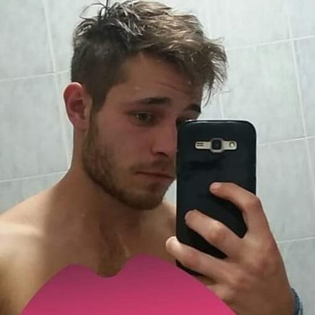 Foto di nudo di fuga di OnlyFans di Nicols
