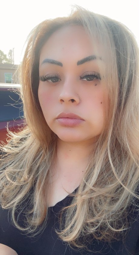 Foto di nudo di fuga di OnlyFans di Nessagirl