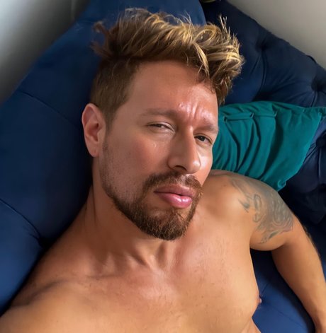 Foto di nudo di fuga di OnlyFans di Neomax