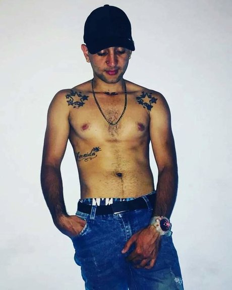 Foto di nudo di fuga di OnlyFans di Alexis98