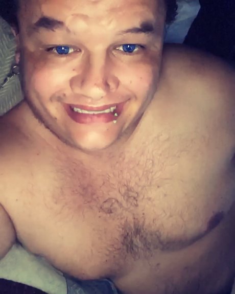 Foto di nudo di fuga di OnlyFans di Naughty Native 