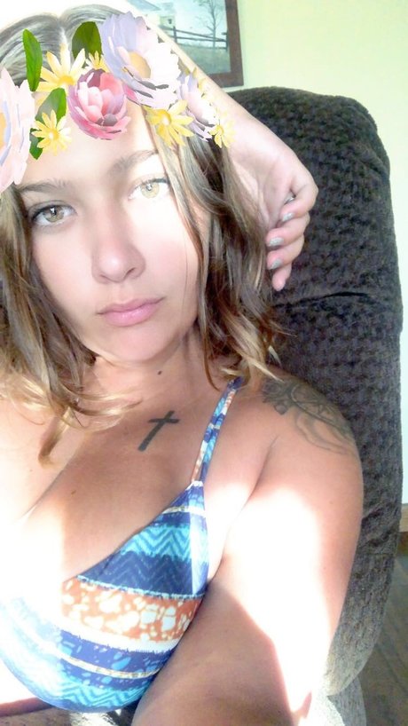 Foto di nudo di fuga di OnlyFans di Auty
