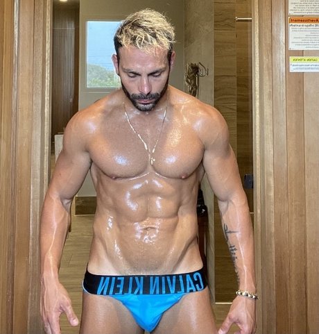 Foto di nudo di fuga di OnlyFans di Naudy
