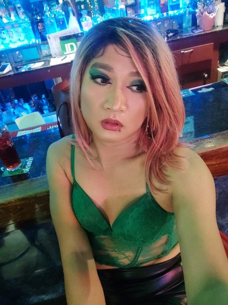 Foto di nudo di fuga di OnlyFans di Natasha Crossdress