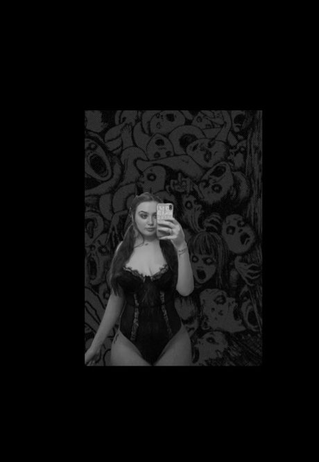 Foto di nudo di fuga di OnlyFans di Goddess V