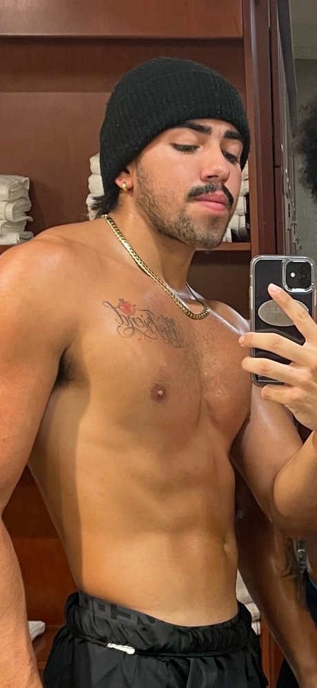 Foto di nudo di fuga di OnlyFans di Nastybigboy