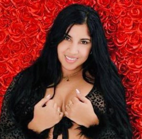 Foto di nudo di fuga di OnlyFans di Bella 1