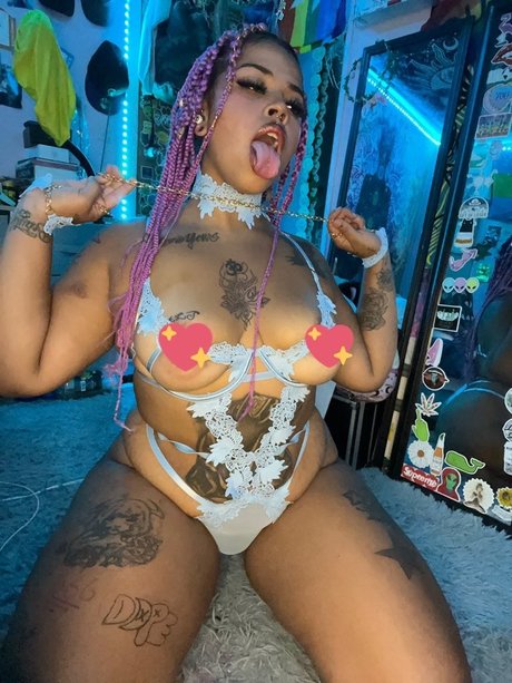 Foto di nudo di fuga di OnlyFans di Your Secret Gf