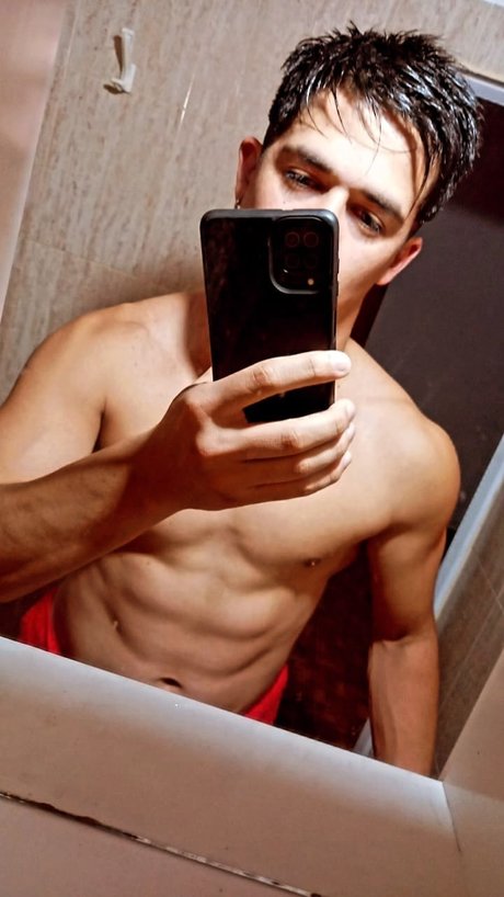 Foto di nudo di fuga di OnlyFans di Anibal