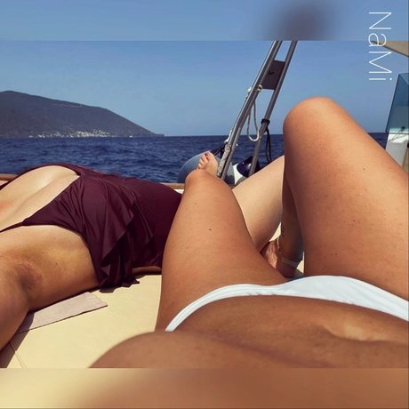 Foto di nudo di fuga di OnlyFans di Nami
