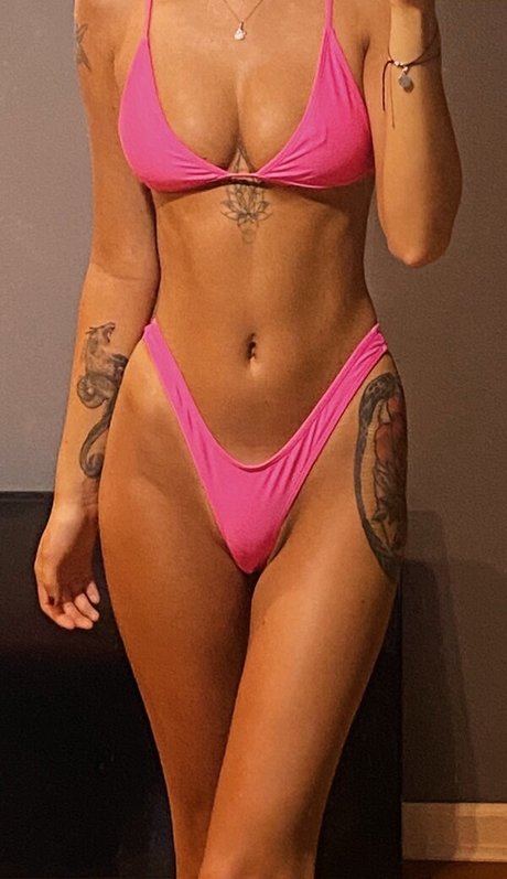 Foto di nudo di fuga di OnlyFans di Urnotdreamingbaby