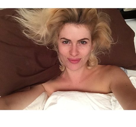 Foto di nudo di fuga di OnlyFans di Adriana Abenia