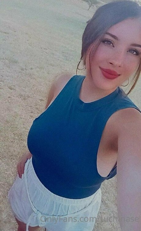 Foto di nudo di fuga di OnlyFans di Tuchinase