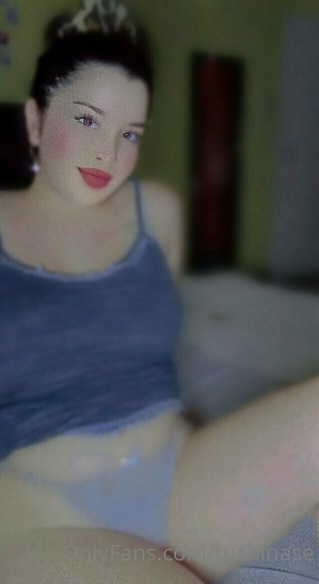 Foto di nudo di fuga di OnlyFans di Tuchinase