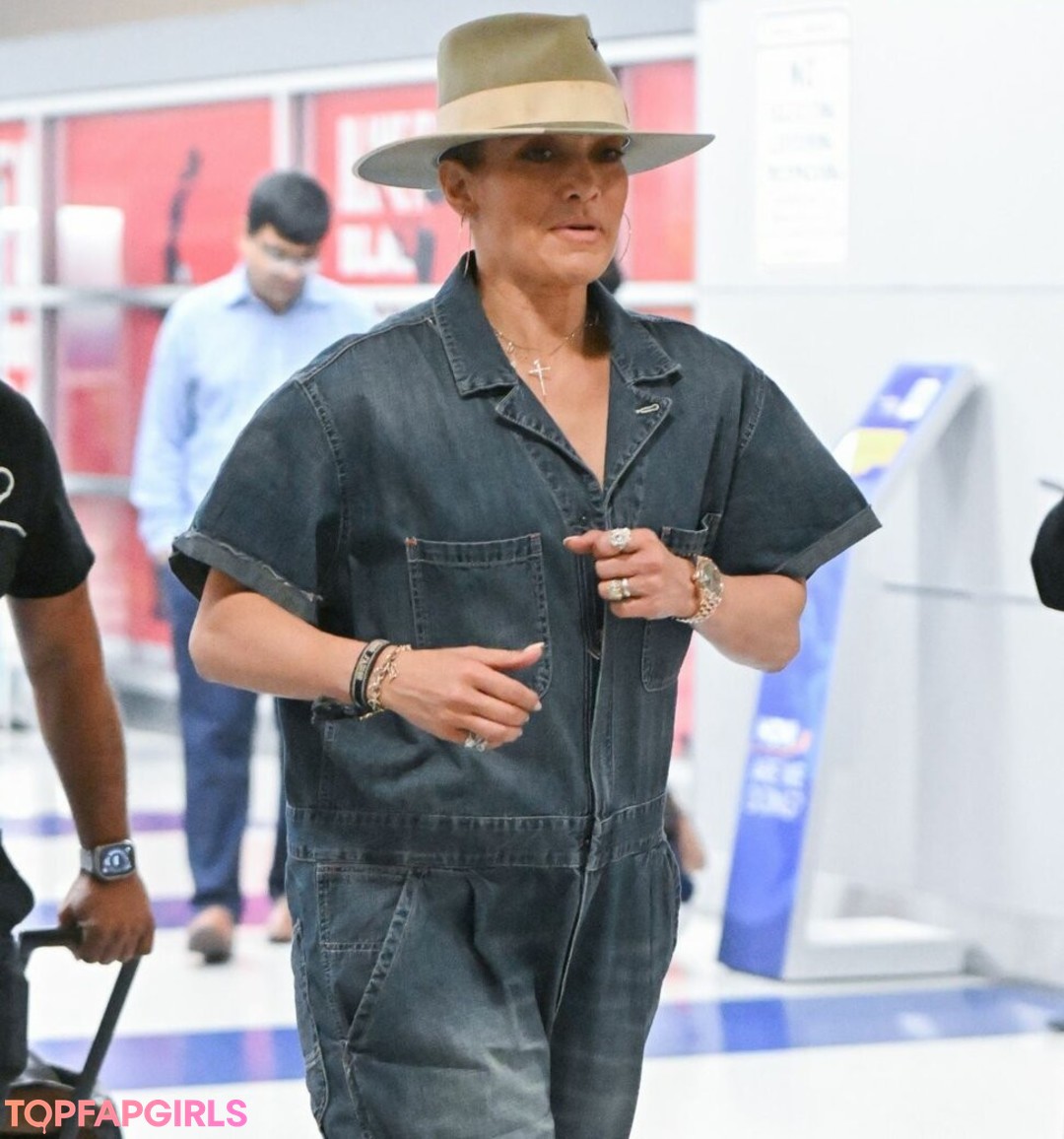 Foto di nudo di fuga di OnlyFans di Jennifer Lopez #1175