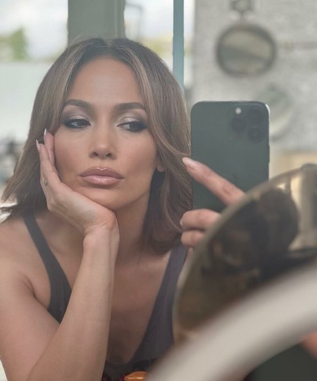 Jennifer Lopez