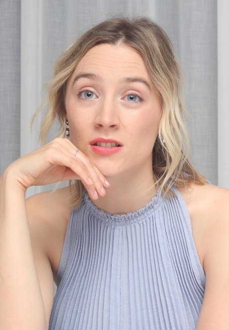 Foto di nudo di fuga di OnlyFans di Saoirse Ronan
