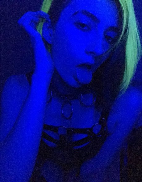 Foto di nudo di fuga di OnlyFans di Deviouslilwolf