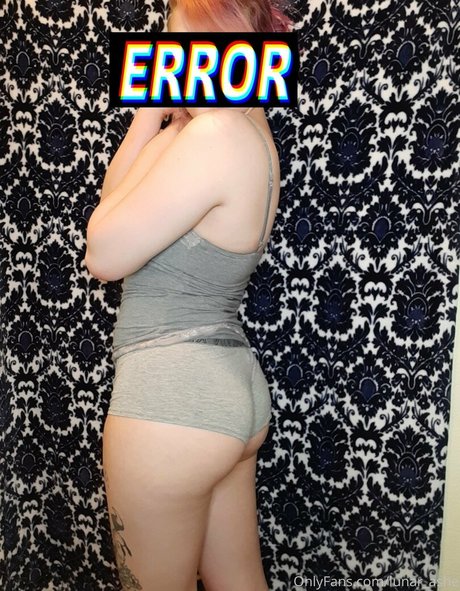 Foto di nudo di fuga di OnlyFans di Lunarashe