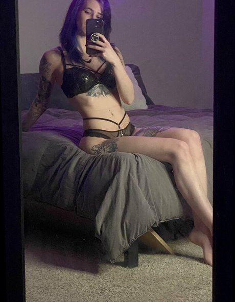 Foto di nudo di fuga di OnlyFans di Kristenraettv