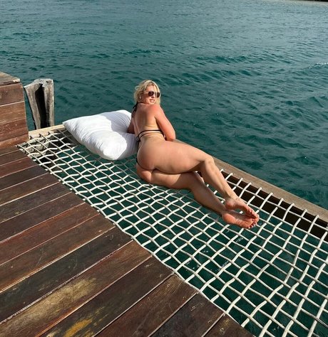 Dr Colette Larsen