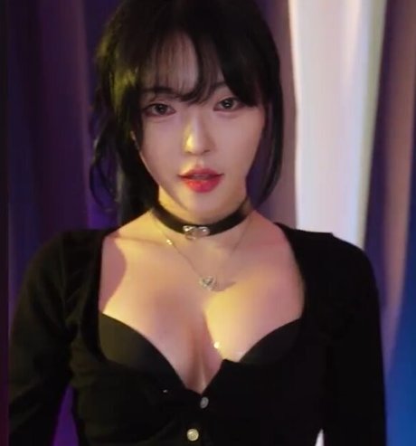 Yoonfroggy