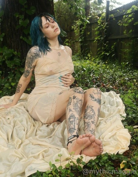 Foto di nudo di fuga di OnlyFans di Mythicmaggie