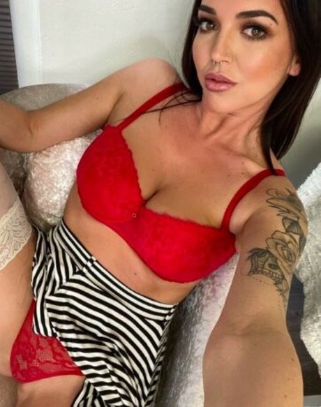 Foto di nudo di fuga di OnlyFans di Sashaoneil