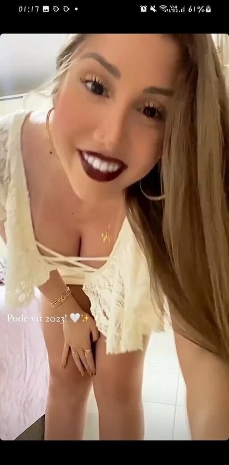 Foto di nudo di fuga di OnlyFans di Julia Ferronato