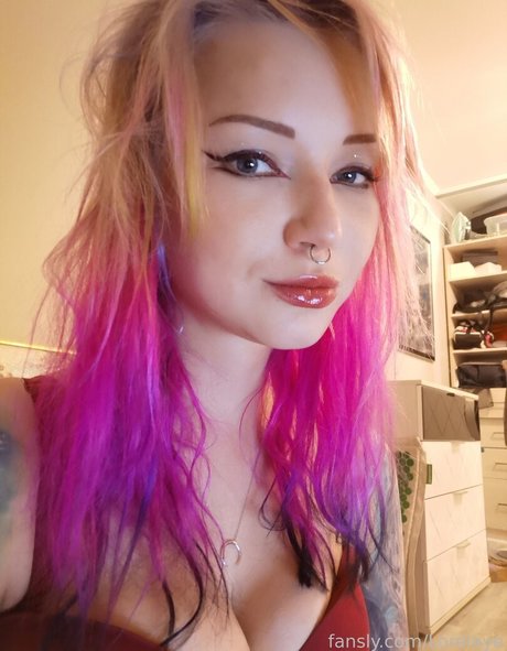 Foto di nudo di fuga di OnlyFans di Lorelaye