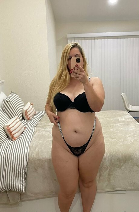 Foto di nudo di fuga di OnlyFans di Peachycatfree