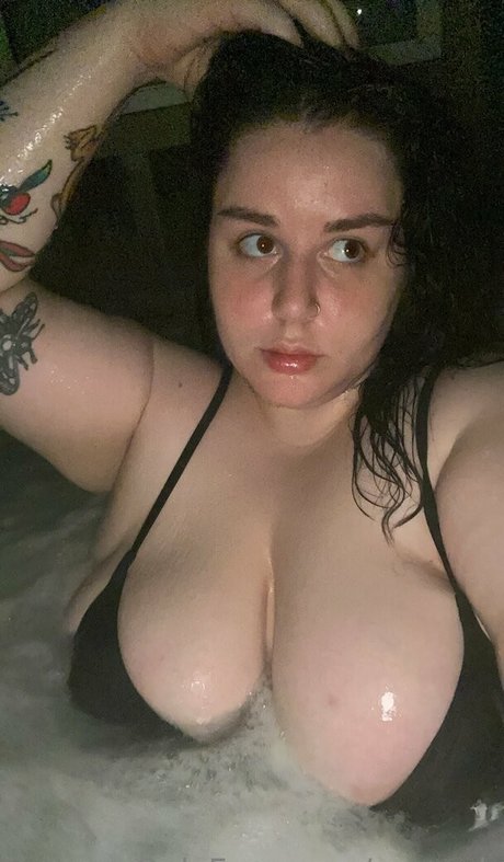 Foto di nudo di fuga di OnlyFans di Xxsxrxh