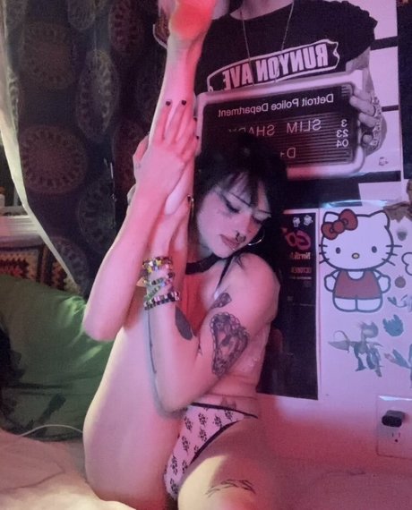 Foto di nudo di fuga di OnlyFans di Lostwetdog