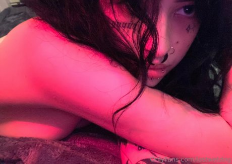 Foto di nudo di fuga di OnlyFans di Lostwetdog