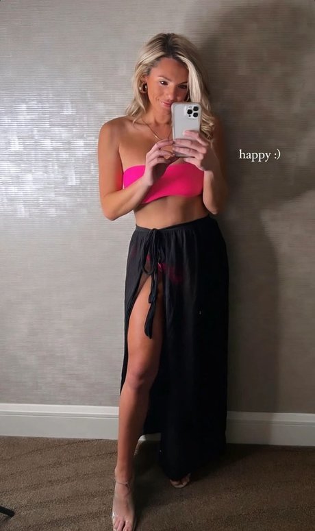 Foto di nudo di fuga di OnlyFans di Annie Agar