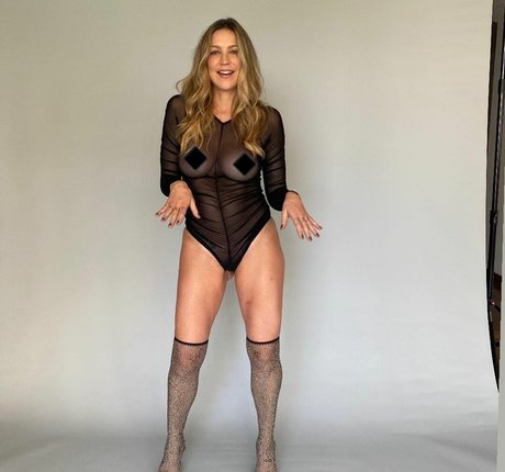 Foto di nudo di fuga di OnlyFans di Luana Piovani