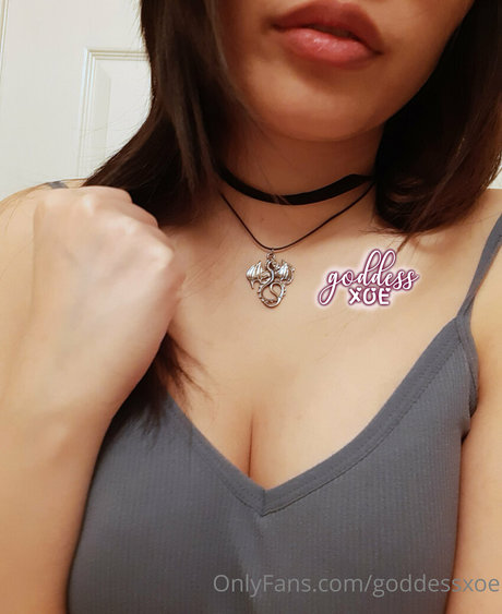 Foto di nudo di fuga di OnlyFans di Goddessxoe