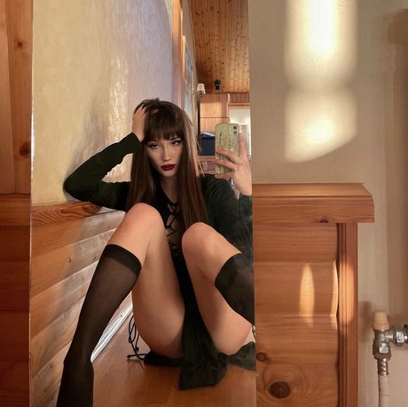 Foto di nudo di fuga di OnlyFans di Miheeeeeva