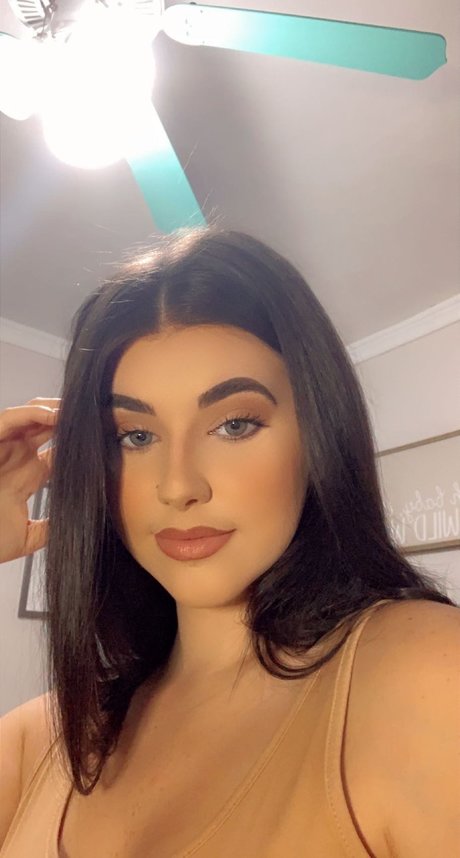 Foto di nudo di fuga di OnlyFans di Olivia Rose