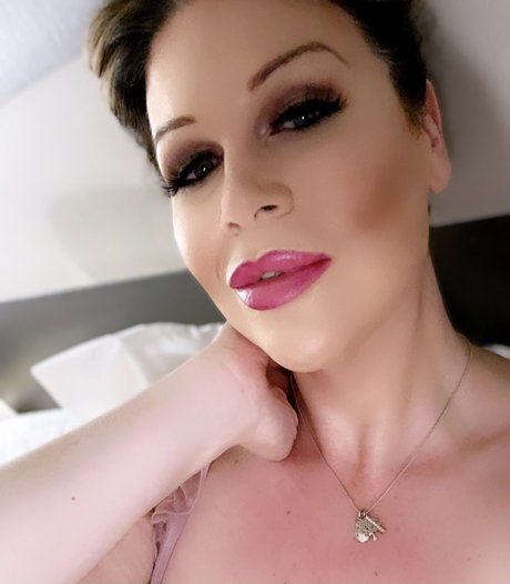 Foto di nudo di fuga di OnlyFans di Olivia Honey Xxx 