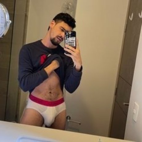 Foto di nudo di fuga di OnlyFans di Olivermalik
