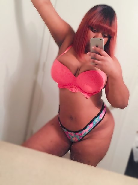 Foto di nudo di fuga di OnlyFans di Eva Baybee 