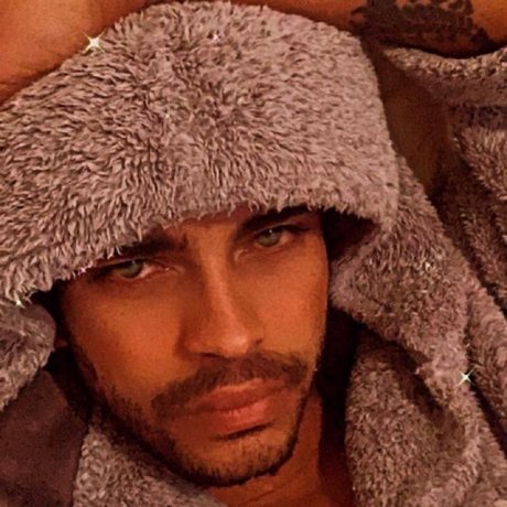 Foto di nudo di fuga di OnlyFans di Robe
