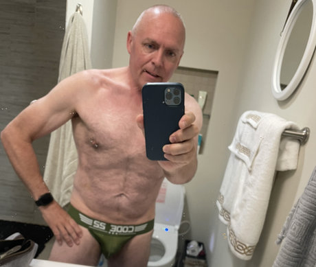 Foto di nudo di fuga di OnlyFans di Oceanguy