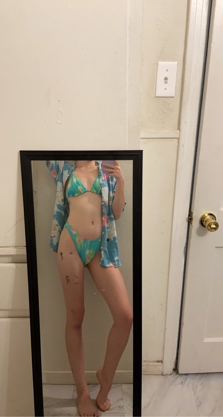 Foto di nudo di fuga di OnlyFans di Pixie