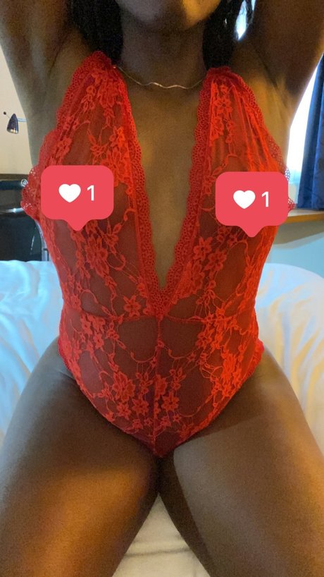 Foto di nudo di fuga di OnlyFans di Nuttingbabe
